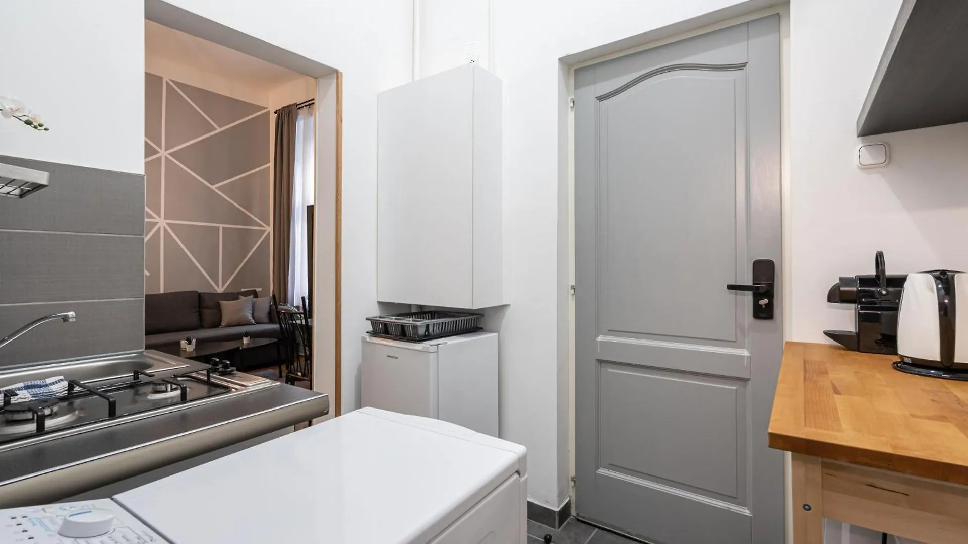 B8 - Grand Boulevard Cozy Apartment - Best Location By Bqa ブダペスト