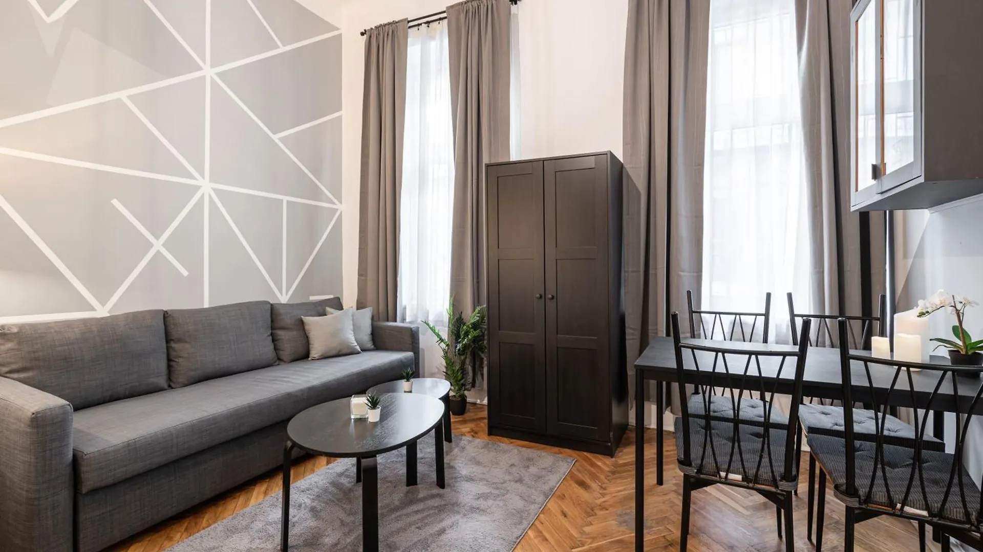 B8 - Grand Boulevard Cozy Apartment - Best Location By Bqa ブダペスト 0*,