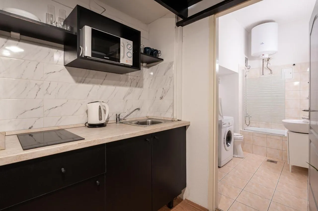 B8 - Grand Boulevard Cozy Apartment - Best Location By Bqa بودابست المجر